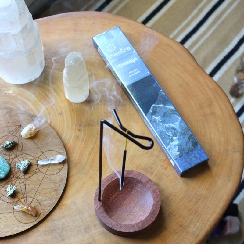 Soporte de incienso colgante de madera y metal - Imagen 3