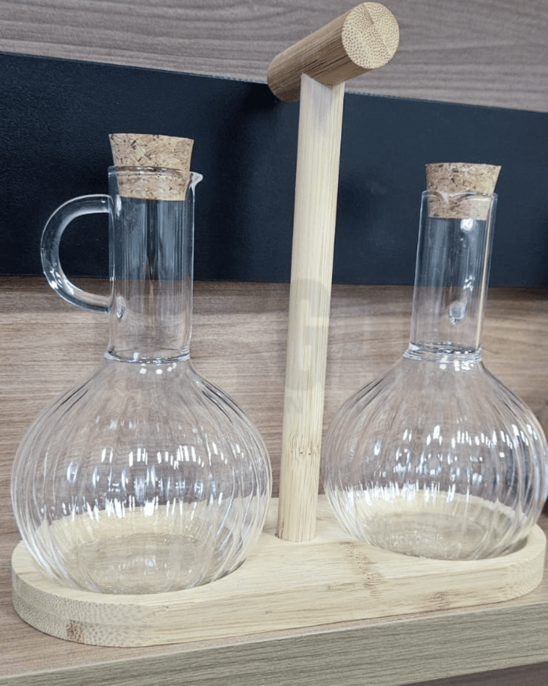 Set 2 aceiteras vidrio madera - Imagen 5
