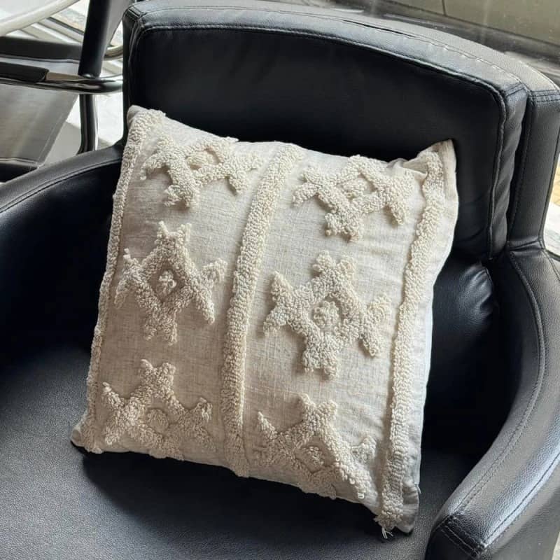 Funda de almohadón rombos beige 45x45cm