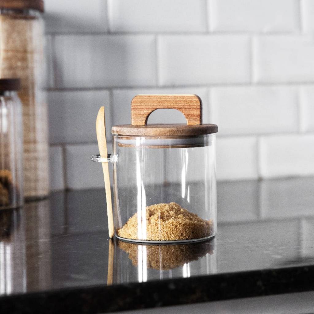 Contenedor de vidrio tapa y cuchara 700ml